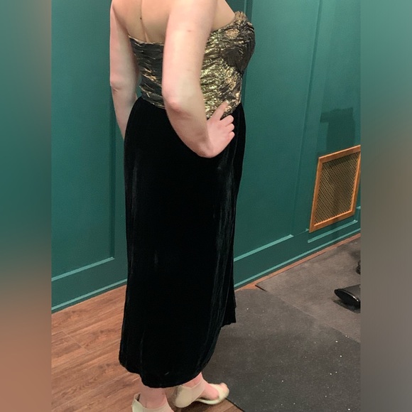 Albert Nipon Vintage 80s Metallic and Velvet Dress - Picture 7 of 8